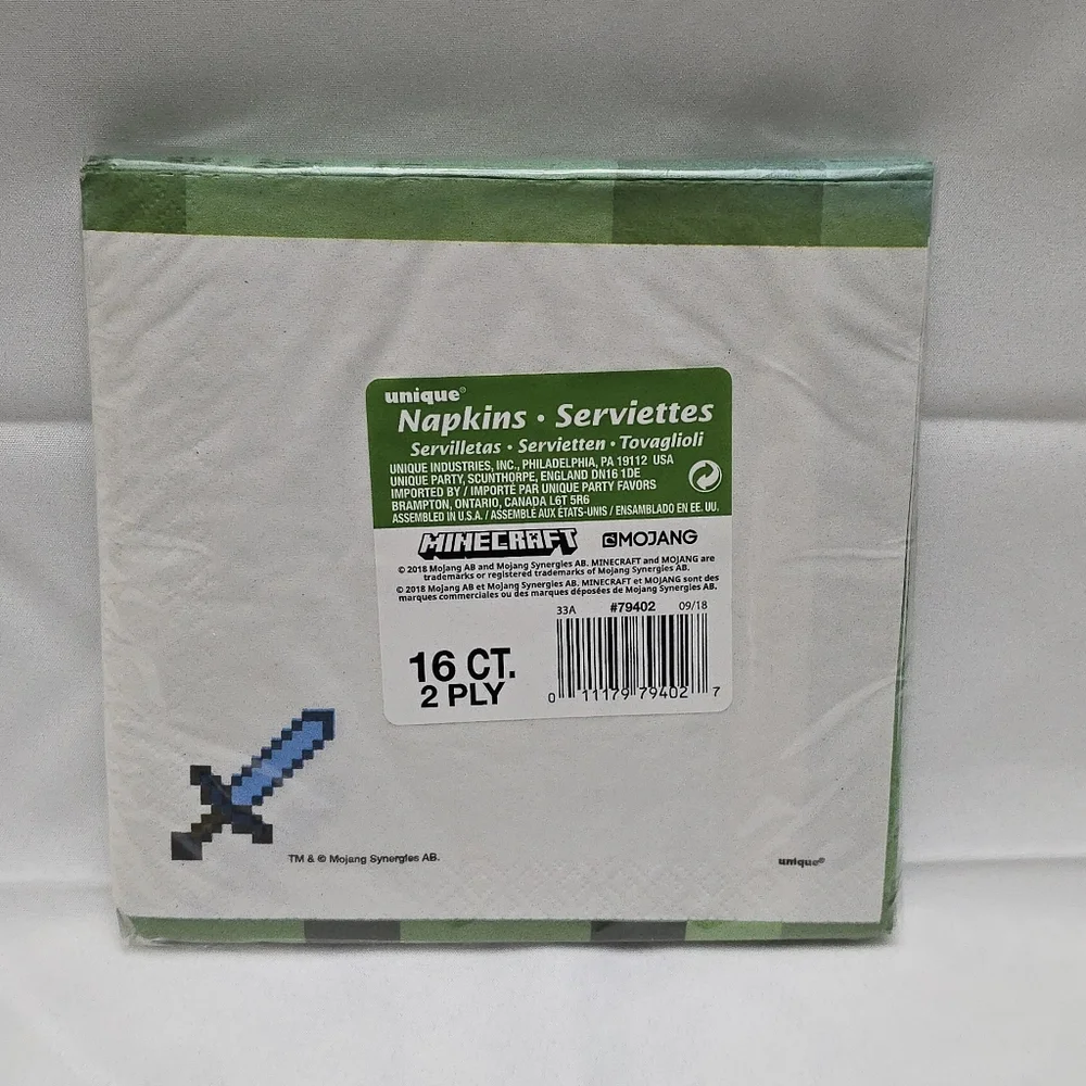 Minecraft 48pc Party Tableware Set For 16 Dinner and Cake Paper Plates & Napkins